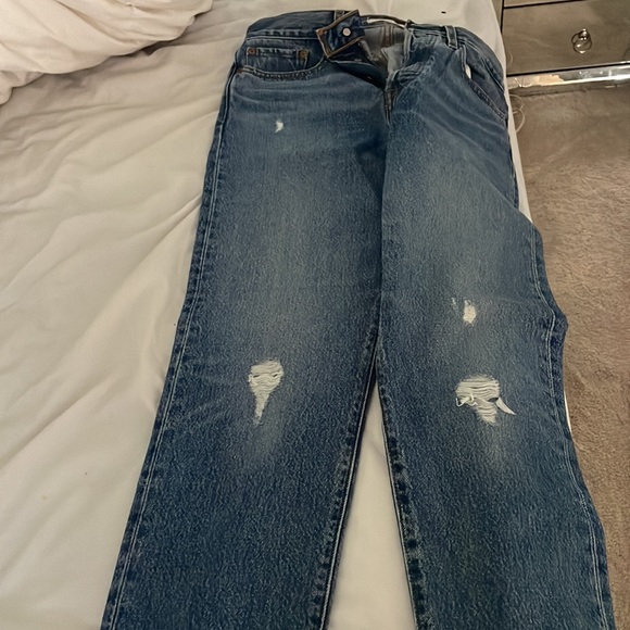 Levi’s wedgie Jean - Picture 3 of 3